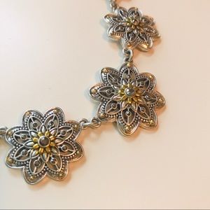 Adjustable two-tone flower necklace by Lucky Brand